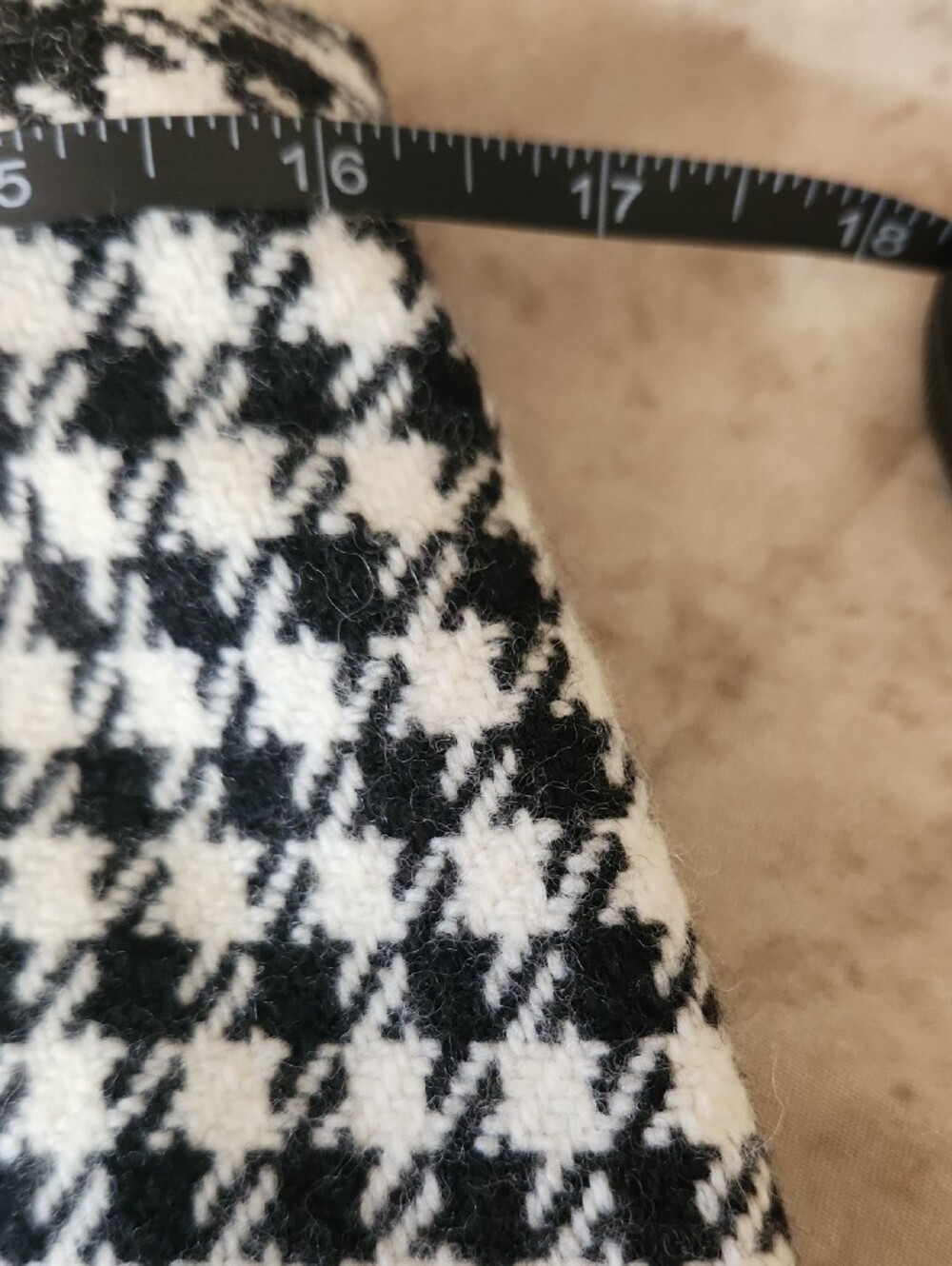 Lauren Ralph Lauren Black and White Houndstooth Mini Skirt - Picture 7 of 8